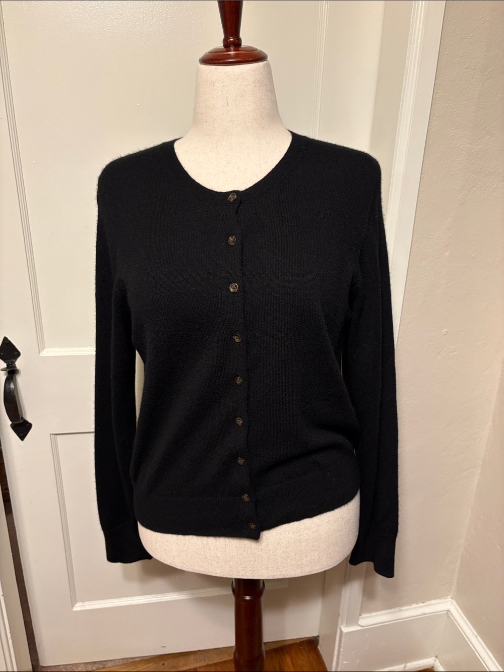 Ann Taylor 100% Cashmere Black Button-Up Crew-Neck Cardigan - Picture 5 of 8